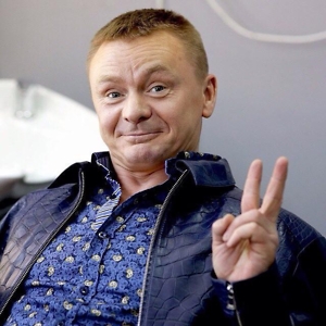 Про продавець Артем