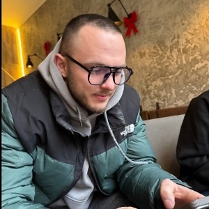 Про продавец Володимир  Камінський