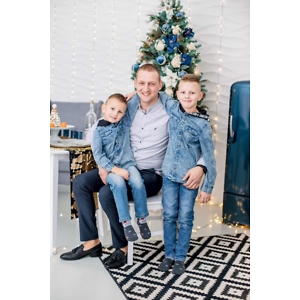 Про продавец Євген