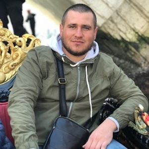 Про продавец Ілля Жосан