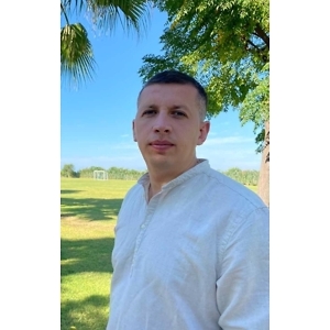 Про продавец Вадим Володимирович Корнійчук