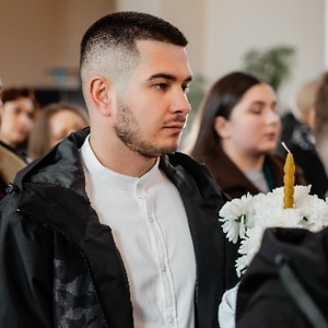 Про продавец Валентин Ігорович Антонюк