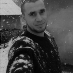 Про продавець Вова Юзич