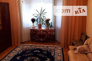 Продаж квартири, Одеса, р‑н. Малиновський, Кордонная,супермаркет Точка,сталинка