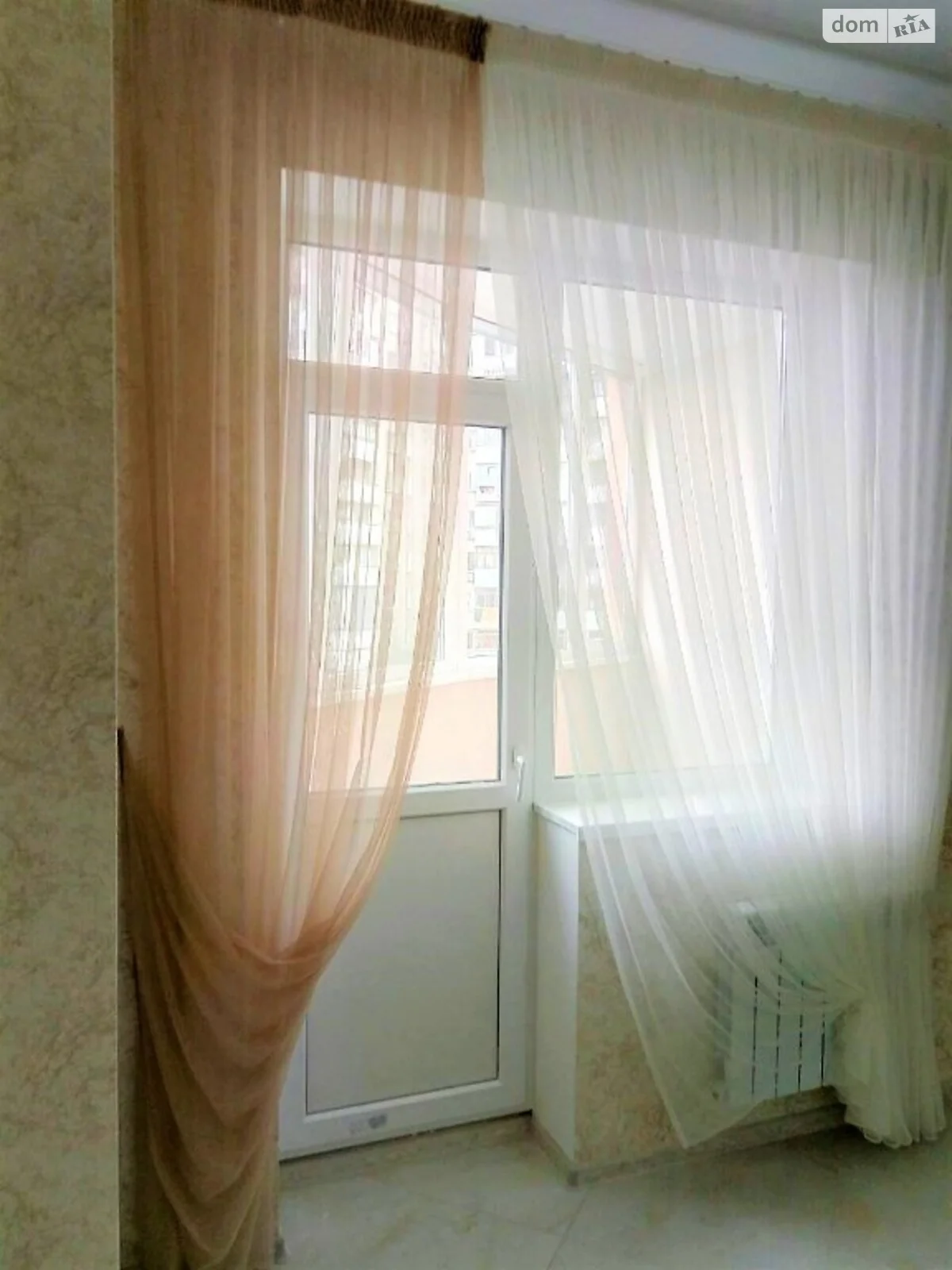 Продается 1-комнатная квартира 45 кв. м в Одессе, просп. Небесной Сотни, 3А - фото 1