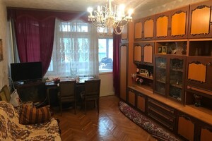 Продаж квартири, Київ, р‑н. Шевченківський, ст.м. Золоті ворота, Ірининська вулиця, буд. 1/3