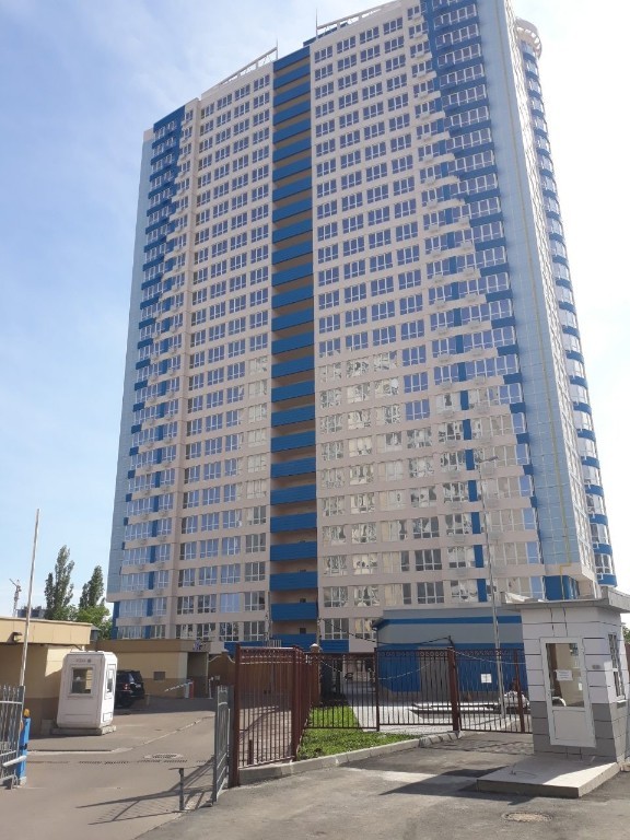 Продается 2-комнатная квартира 122 кв. м в Одессе, ул. Новобереговая, 12 - фото 1