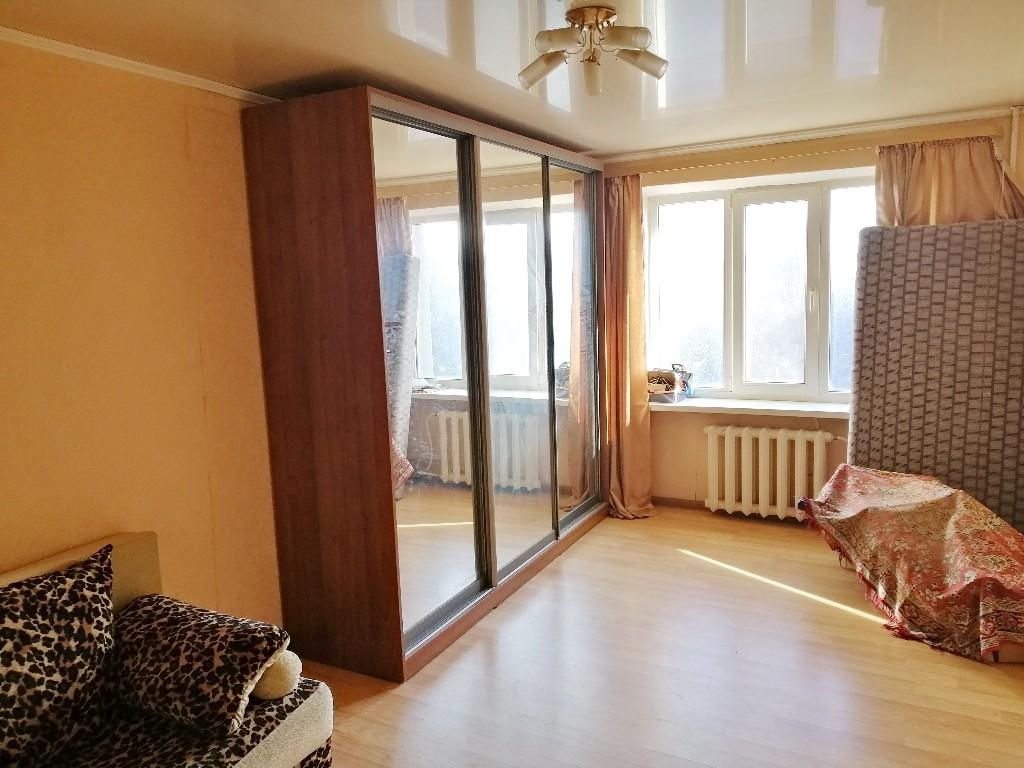 Продается 1-комнатная квартира 36 кв. м в Хмельницком, ул. Романа Шухевича(Курчатова)