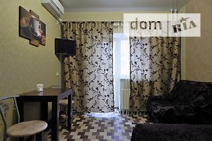 Аренда посуточная квартиры, Харьков, р‑н. Слободской, ст.м. Метростроителей, Молодой Гвардии улица