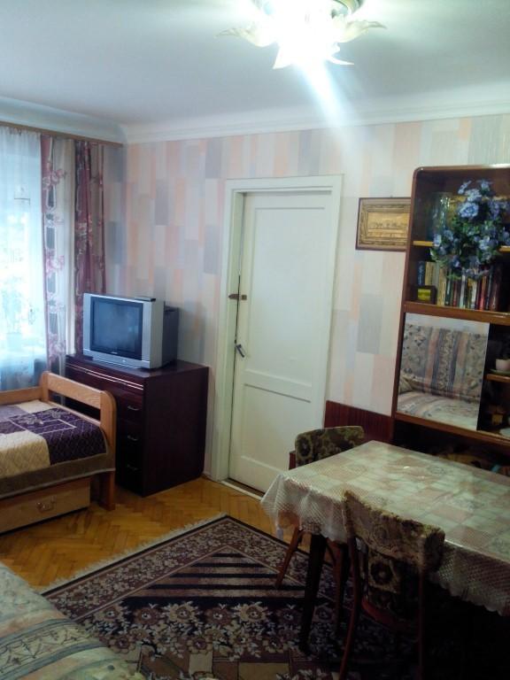 2-комнатная квартира в Тернополе, цена: 400 грн