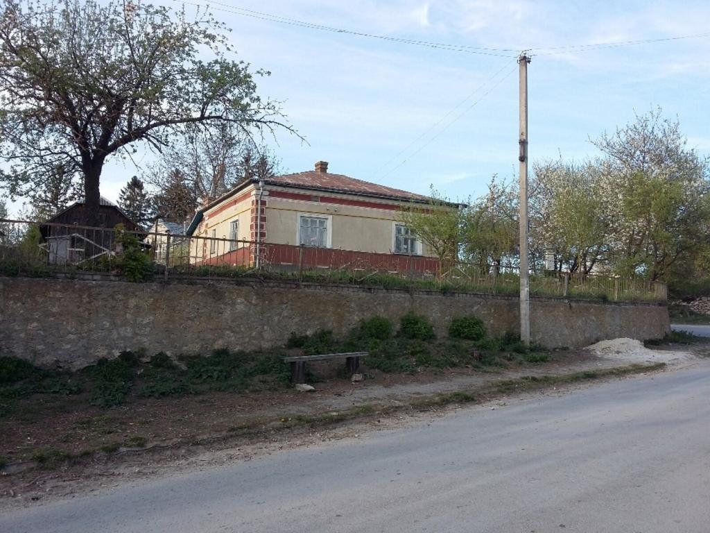 Продається одноповерховий будинок 80.5 кв. м с басейном, цена: 14500 $ - фото 1