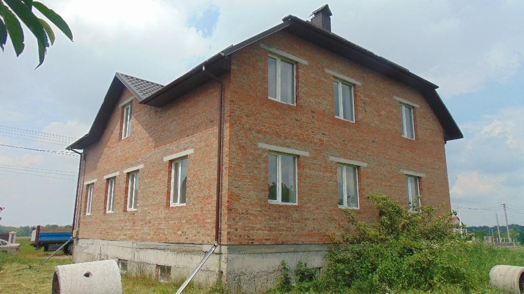 Продається будинок 2 поверховий 390 кв. м з каміном, цена: 65000 $