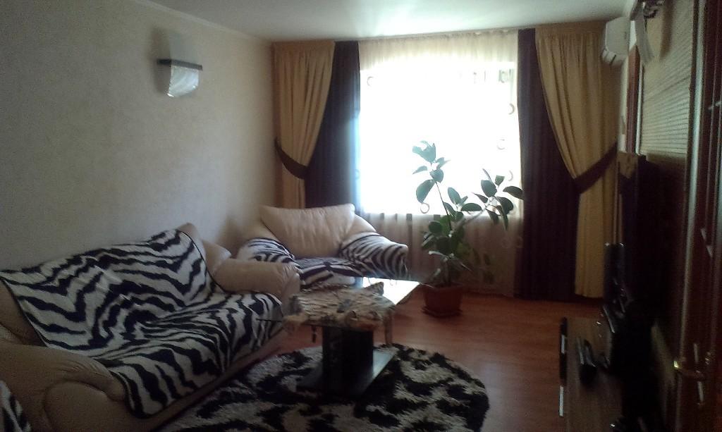 Продається частина будинку 58 кв. м з гаражем, цена: 41000 $ - фото 1