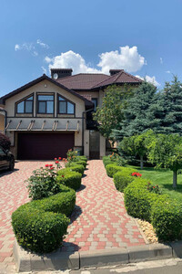 Продается дом на 3 этажа 390 кв. м с террасой