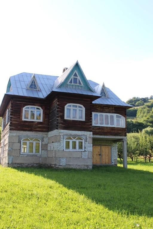 Продается дом на 2 этажа 300 кв. м с камином, цена: 85000 $ - фото 1
