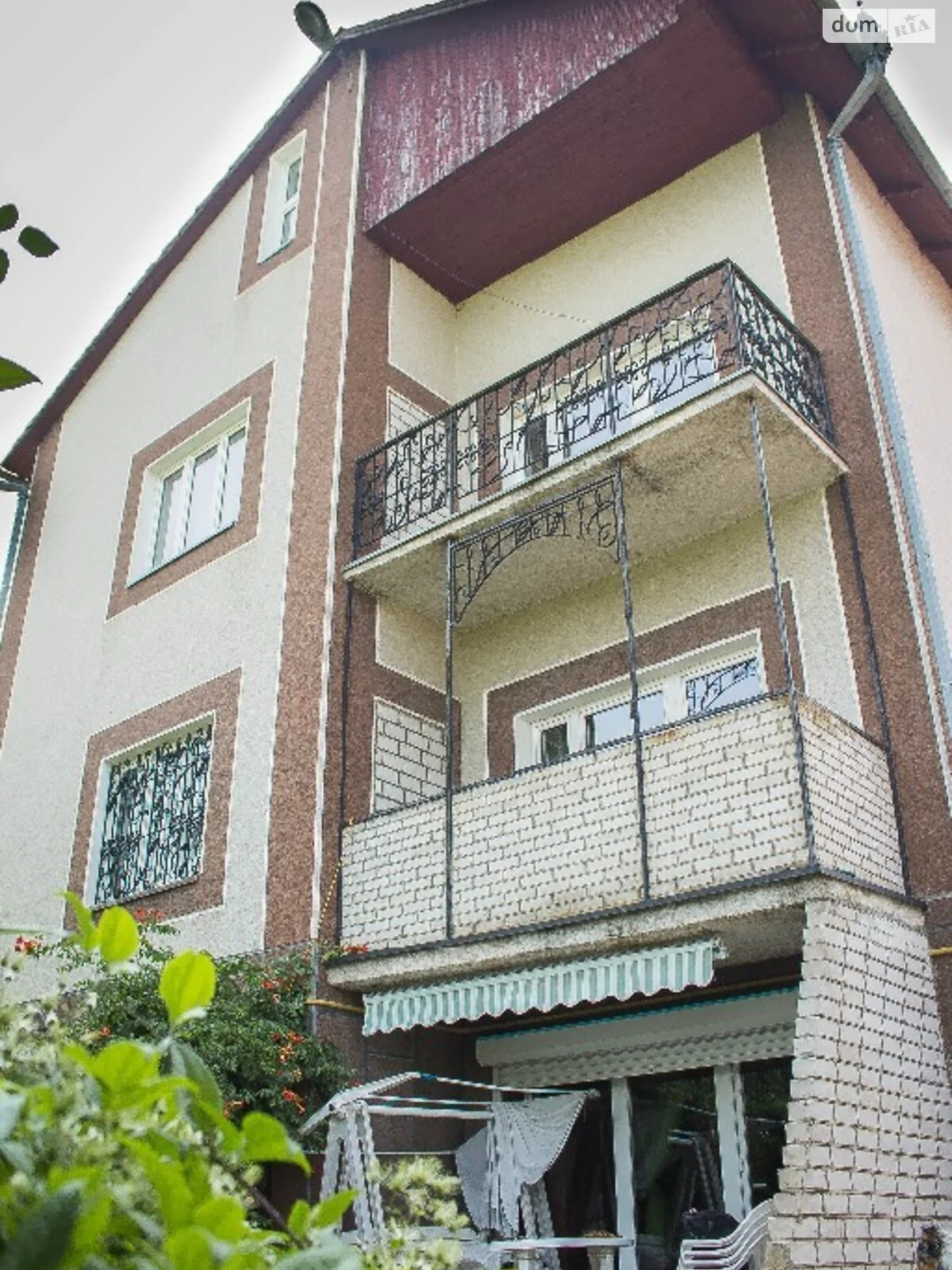 Продается дом на 2 этажа 230 кв. м с участком, цена: 95000 $ - фото 1