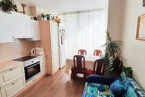 Продаж квартири, Одеська, Чорноморськ, р‑н. Іллічівськ, 1-го Мая улица