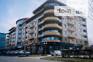 Продается 3-комнатная квартира 105 кв. м в Ужгороде, Славянская набережная