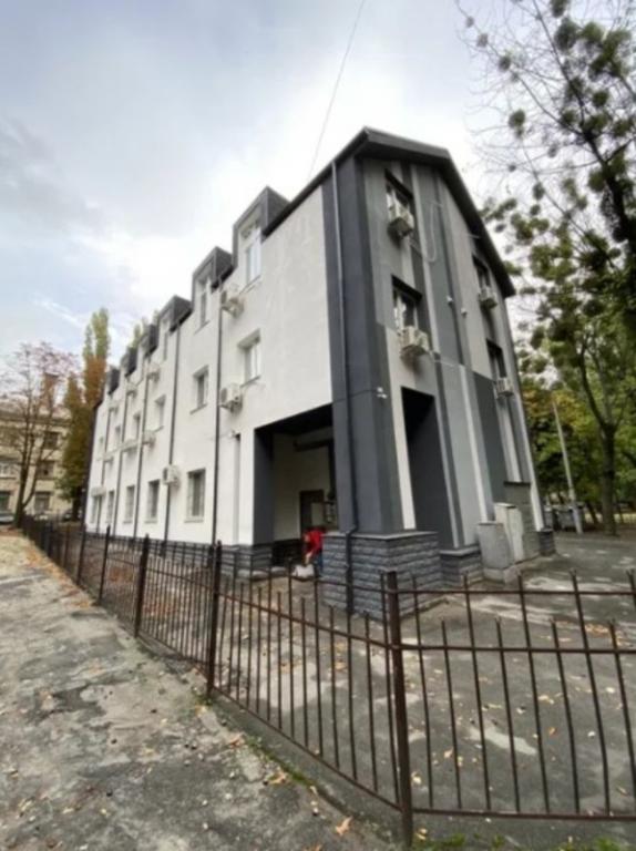 Продается помещения свободного назначения 560 кв. м в 3-этажном здании, цена: 800000 $ - фото 1