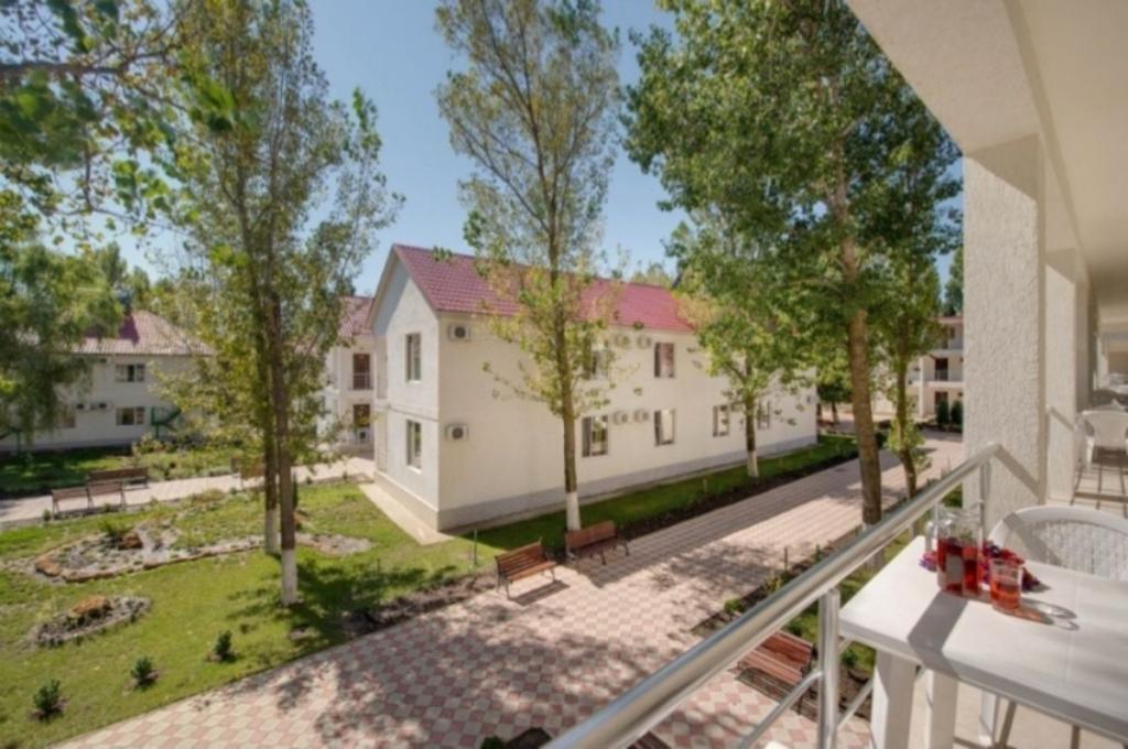 Продается объект сферы услуг 4500 кв. м в 2-этажном здании - фото 2