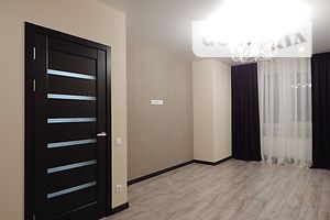 Продаж квартири, Харків, р‑н. Індустріальний, ст.м. Тракторний завод, Миру вулиця