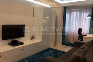 Продается 3-комнатная квартира 104 кв. м в Киеве, ул. Драгоманова