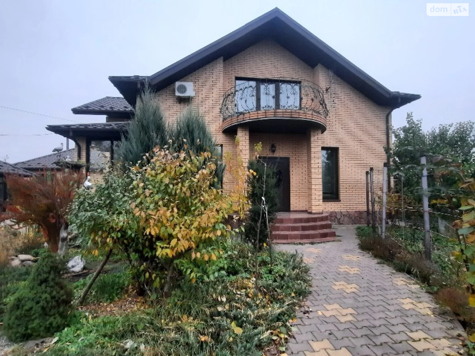 Продается одноэтажный дом 168 кв. м с камином, цена: 240000 $ - фото 1
