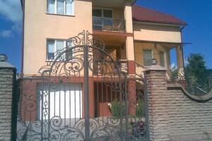 Продаж будинку, Чернівці, р‑н. Гарячий Урбан, Порумбеску Чіпріана вулиця