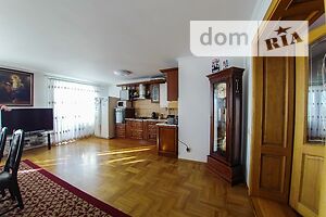 Продается 4-комнатная квартира 144 кв. м в Тернополе, Березовая улица