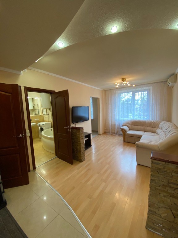 Здається в оренду 2-кімнатна квартира 50 кв. м у Харкові, цена: 10000 грн