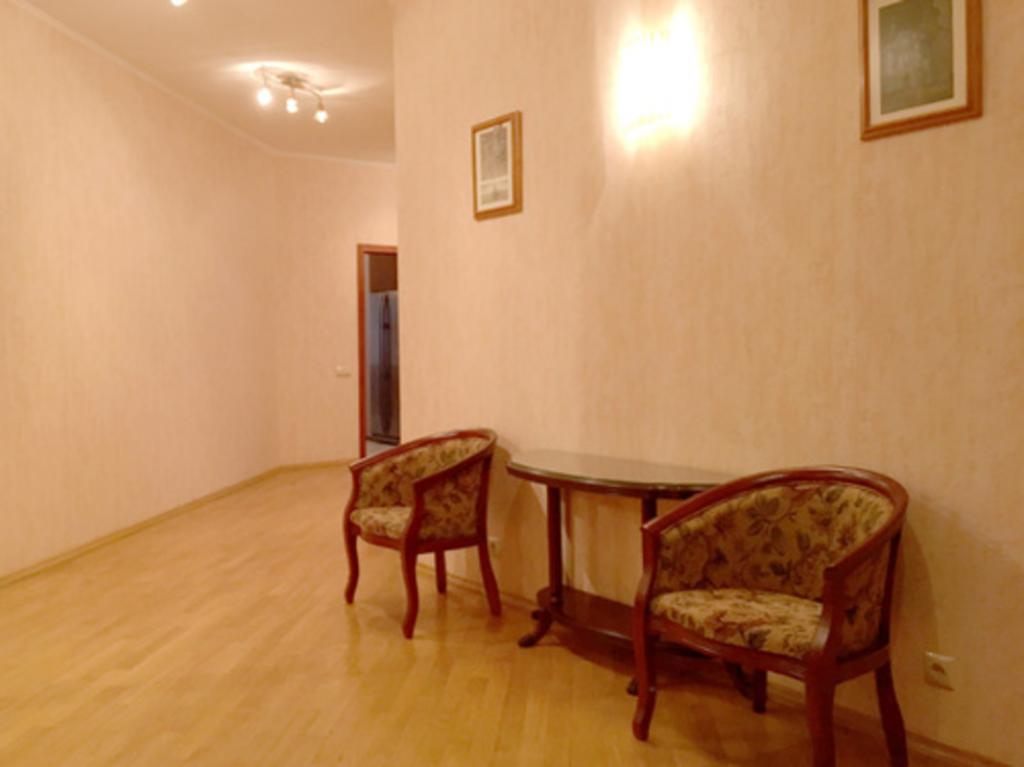 Сдается в аренду 3-комнатная квартира 191 кв. м в Киеве - фото 3