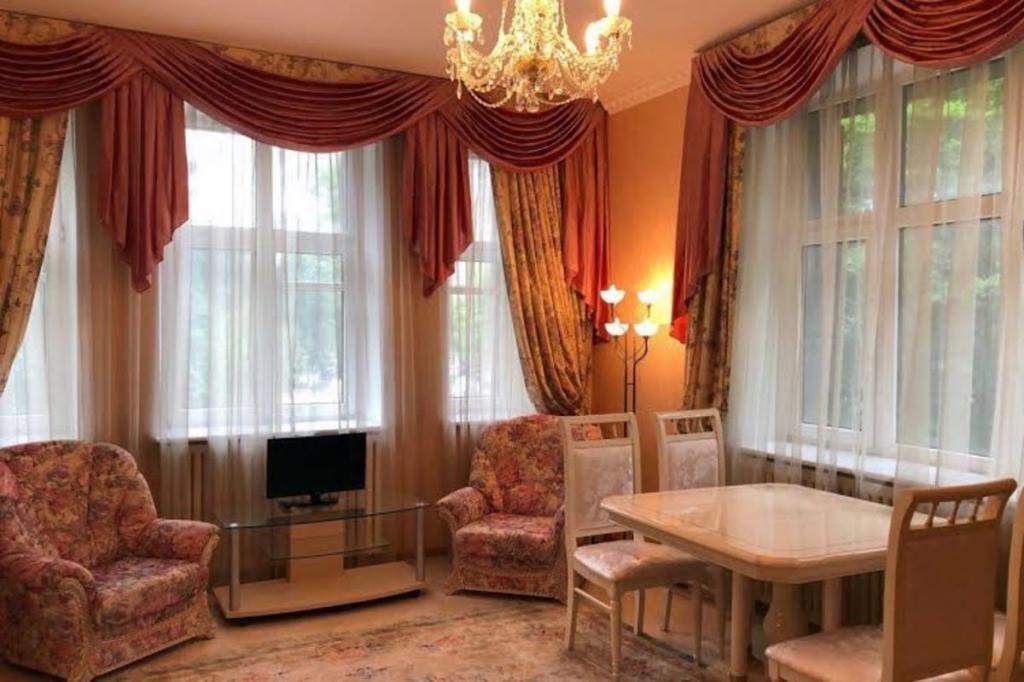 Продается 4-комнатная квартира 129 кв. м в Киеве, ул. Институтская, 16 - фото 1