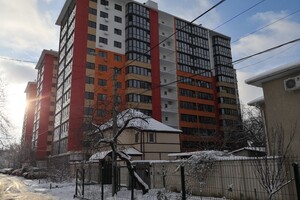Продается 2-комнатная квартира 66 кв. м в Одессе, Маршала Малиновского улица