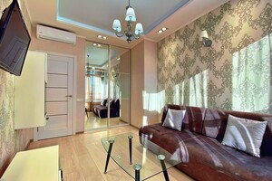 Продаж квартири, Одеса, р‑н. Приморський, Генуезька вулиця, буд. 1