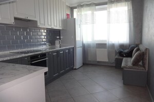 Продаж квартири, Одеса, р‑н. Суворовський, Марсельська вулиця, буд. 60