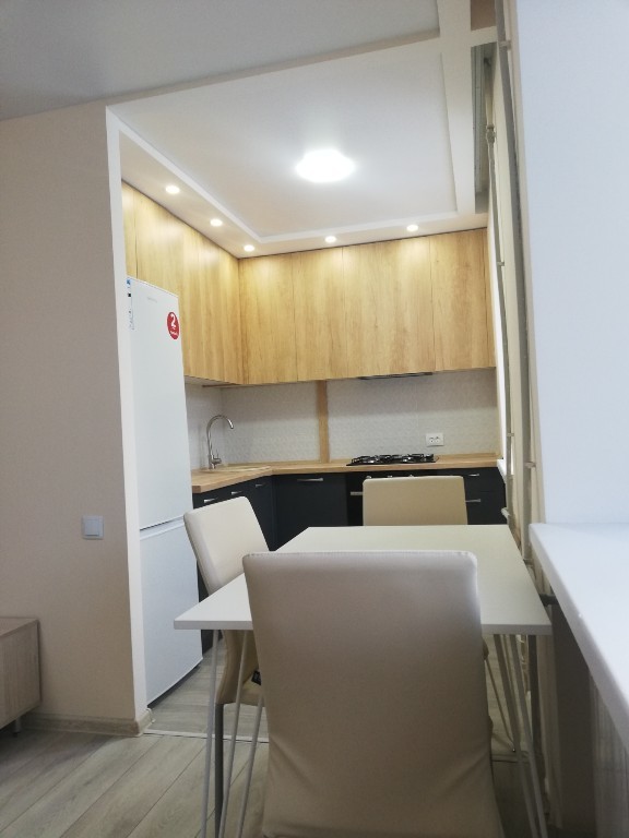 Продается 3-комнатная квартира 58 кв. м в Днепре, цена: 56500 $