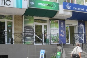 Довгострокова оренда торгової площі, Чернігів, р‑н. Центр, мира проспект, буд. 42