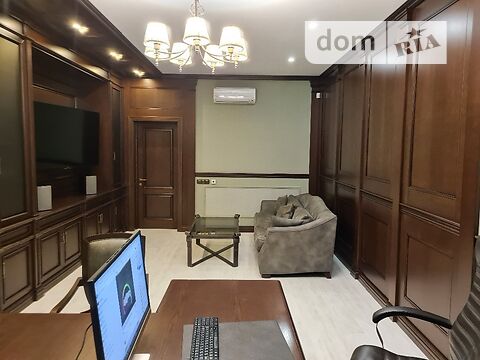 Продается офис 100 кв. м в бизнес-центре, цена: 420000 $