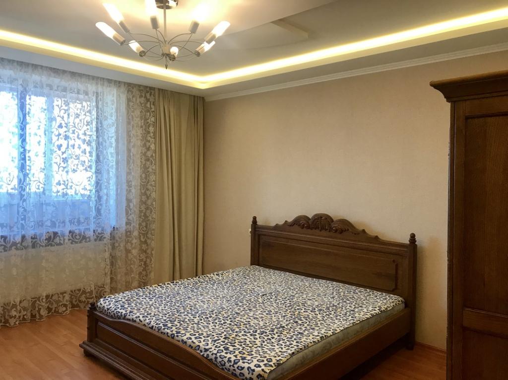 Продается 1-комнатная квартира 63 кв. м в Одессе, ул. Мачтовая, 17