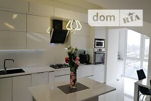 Продаж квартири, Тернопіль, р‑н. Бам, Лозовецька вулиця