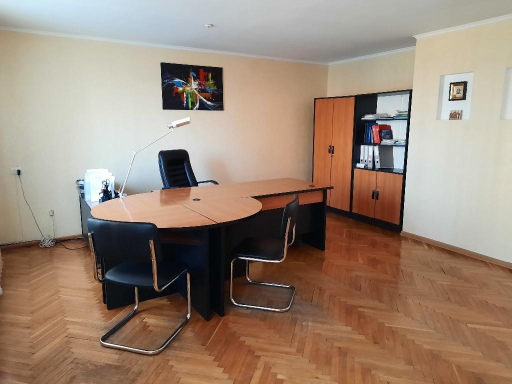 Сдается в аренду помещения свободного назначения 14 кв. м в 8-этажном здании, цена: 1246 грн - фото 1