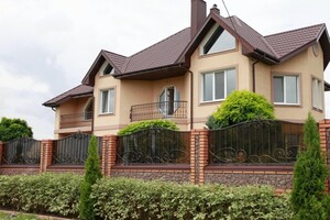 Продается дом на 2 этажа 420 кв. м с баней/сауной, цена: 300000 $