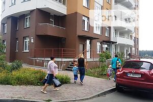 Долгосрочная аренда торговой площади, Киев, р‑н. Новобеличи, ст.м. Академгородок, Антонова-Овсеенко улица, дом 4
