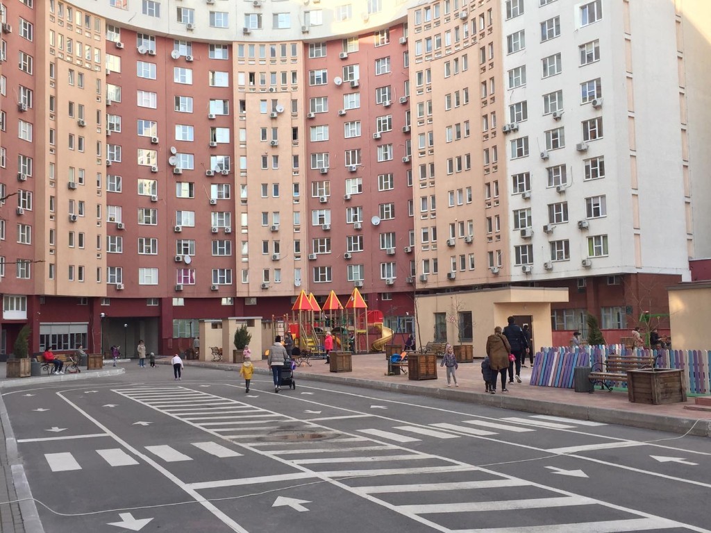 Продается 3-комнатная квартира 90.3 кв. м в Киеве, ул. Федора Эрнста - фото 1