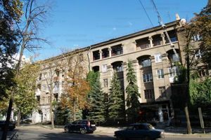Продажа квартиры, Харьков, р‑н. Нагорный (Киевский), ст.м. Университет, Сумская улица, дом 124