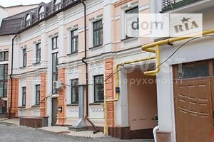 Продаж квартири, Київ, р‑н. Поділ, ст.м. Контрактова площа, Гончарна вулиця, буд. 3