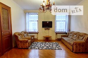 Продажа квартиры, Черновцы, р‑н. Шевченковский, Первомайская улица