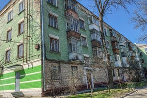Продаж квартири, Чернігів, р‑н. Центр, Реміснича (Комсомольська) вулиця, буд. 57