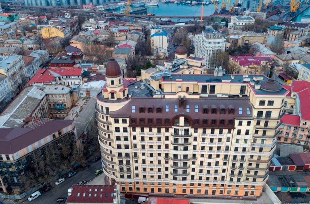 Продається 1-кімнатна квартира 182 кв. м у Одесі, узвіз Військовий