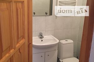 Продаж квартири, Київ, р‑н. Печерський, ст.м. Дружби народів, Маккейна Джона (Івана Кудрі) вулиця, буд. 35А